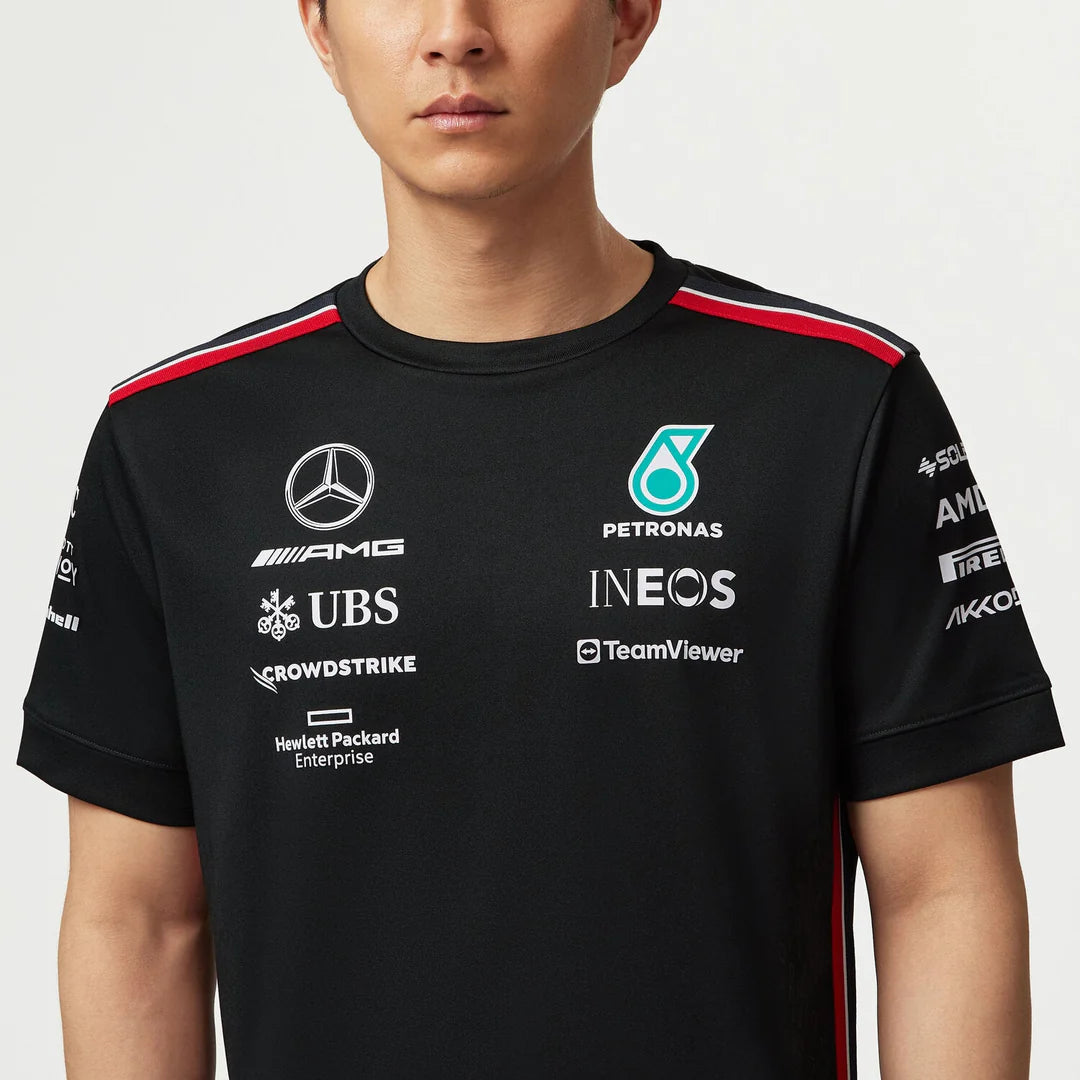 Maillot noir de l'équipe Mercedes 2023