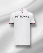 Weißes Poloshirt des Mercedes-Teams 2021