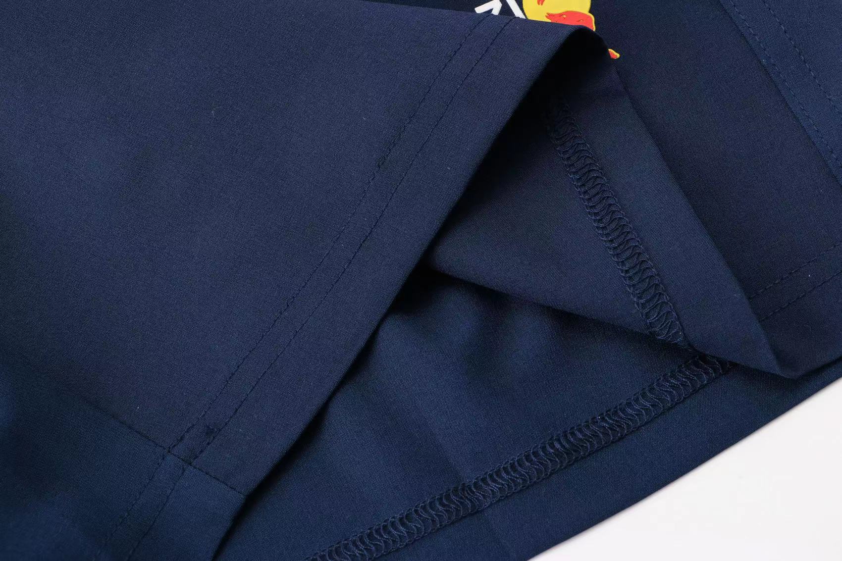 RedBull Dunkelblaue Shorts