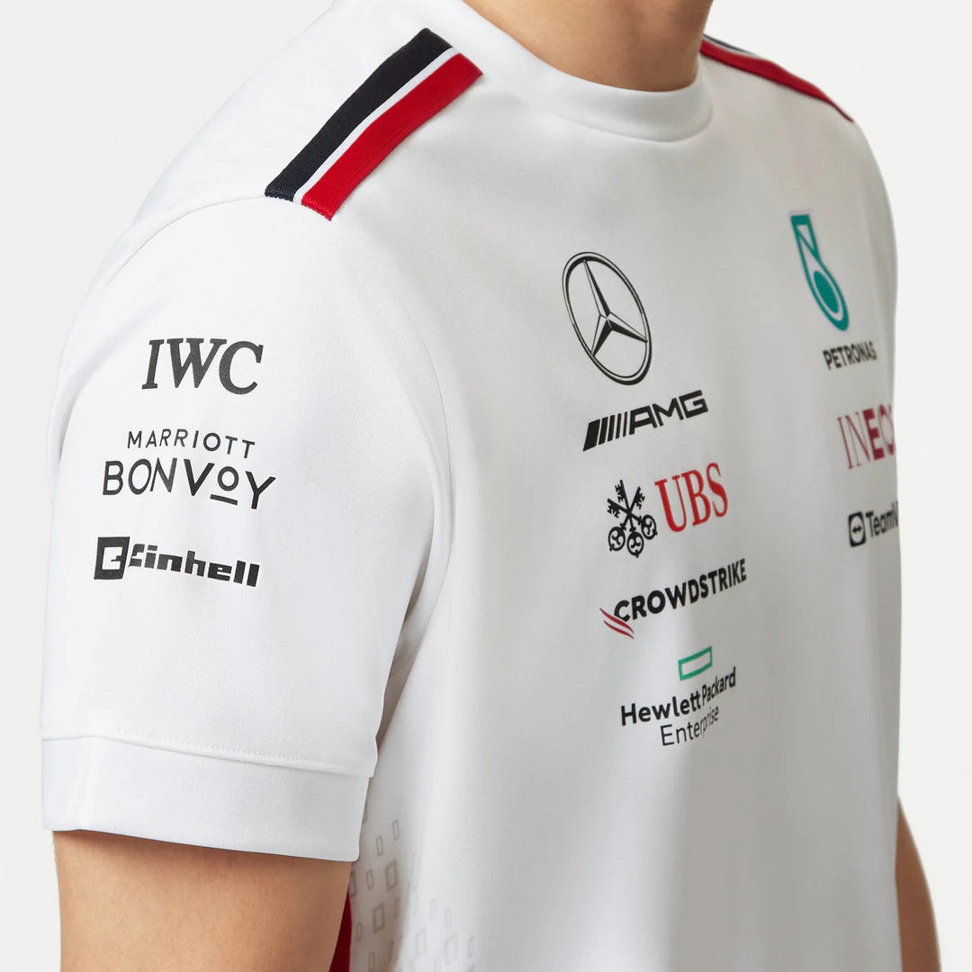 Maillot blanc de l'équipe Mercedes 2023